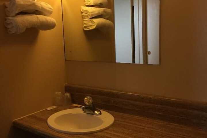 Room 12 of 18