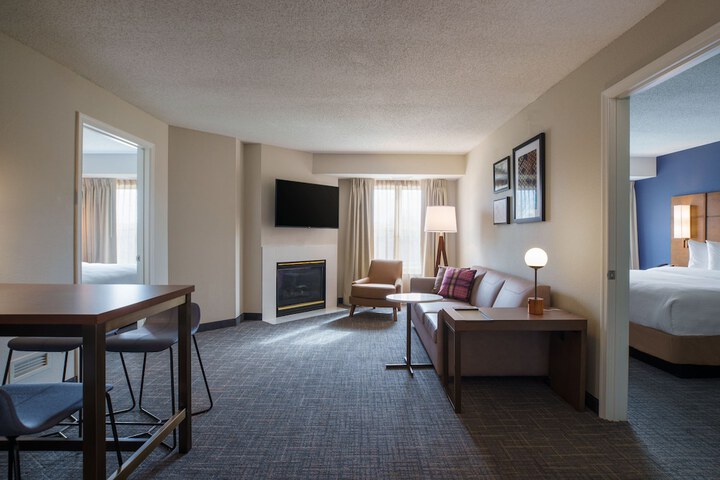 Room 21 of 42