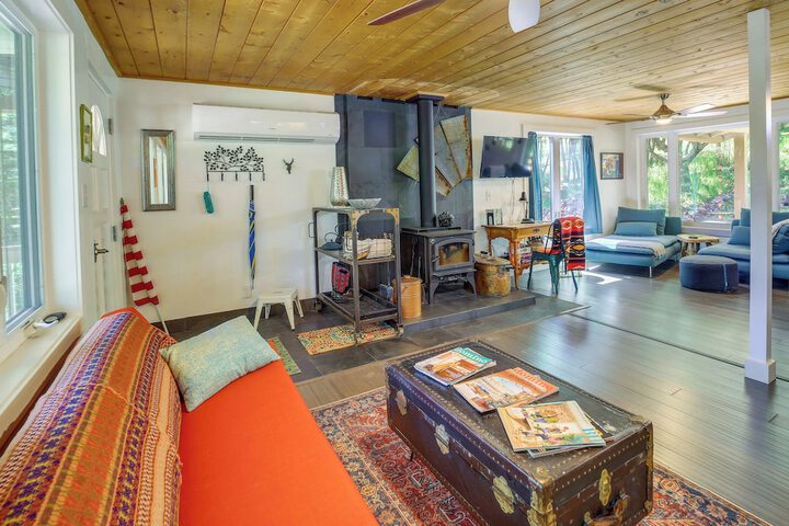 Strawberry Cabin Rental w / Deck & Mountain Views!
