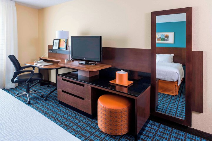 Fairfield Inn & Suites Mansfield Ontario