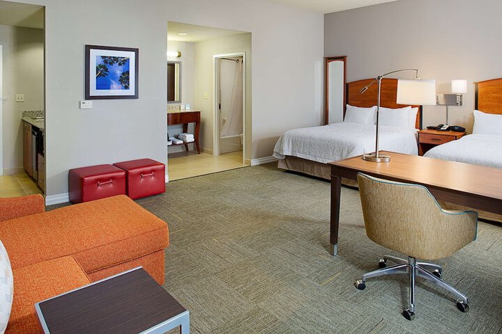 Room 10 of 29