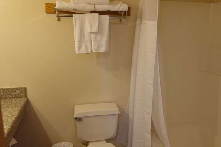 Room 25 of 32
