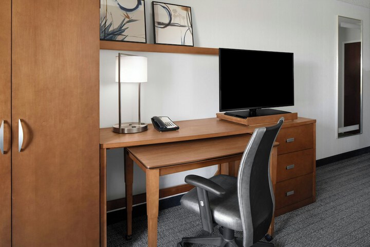 Courtyard by Marriott Cypress Anaheim / Orange County