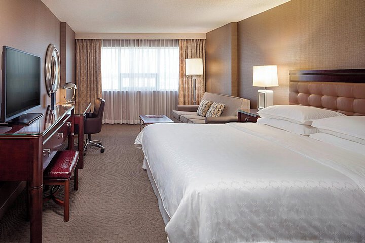 Room 40 of 61