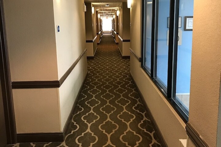 Ballroom/Hall 48 of 51