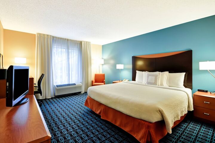 Room 8 of 24