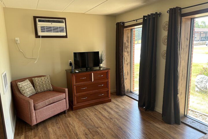 Room 328 of 443