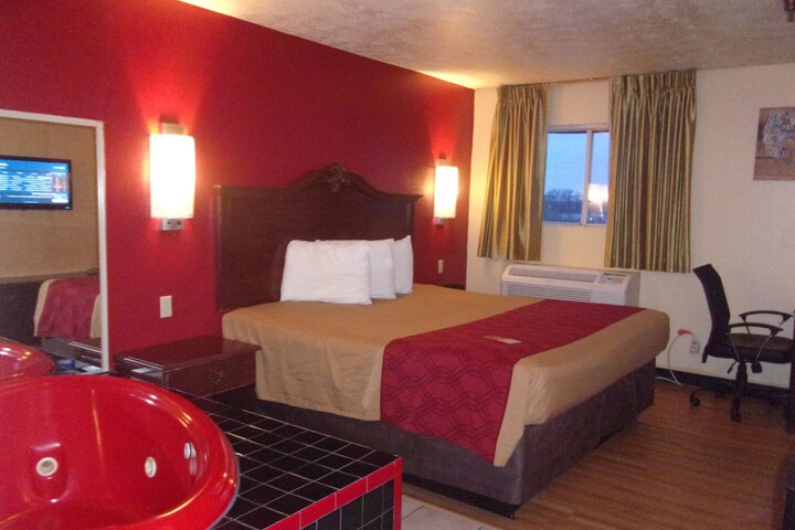 Econo Lodge Kent - Akron West