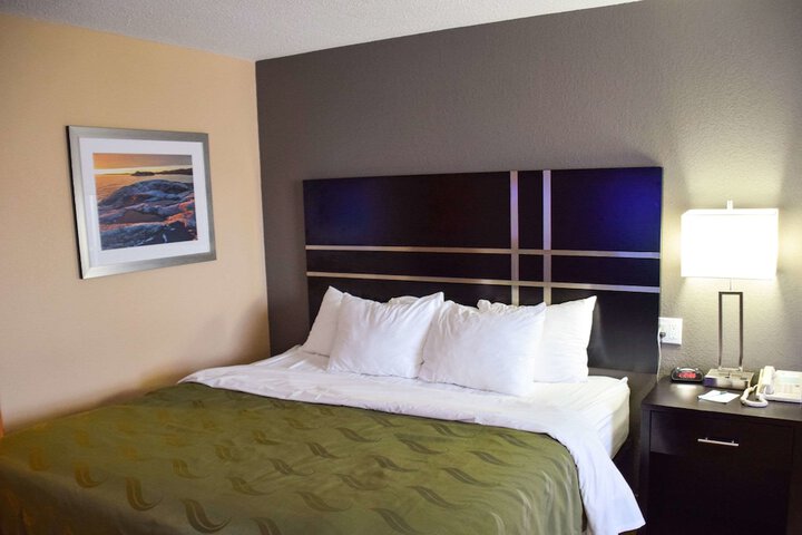 Room 35 of 75