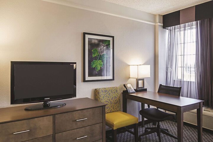 La Quinta Inn & Suites by Wyndham Denver Tech Center