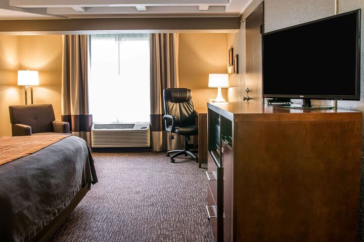 Room 44 of 70