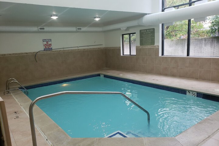 Pool 4 of 14