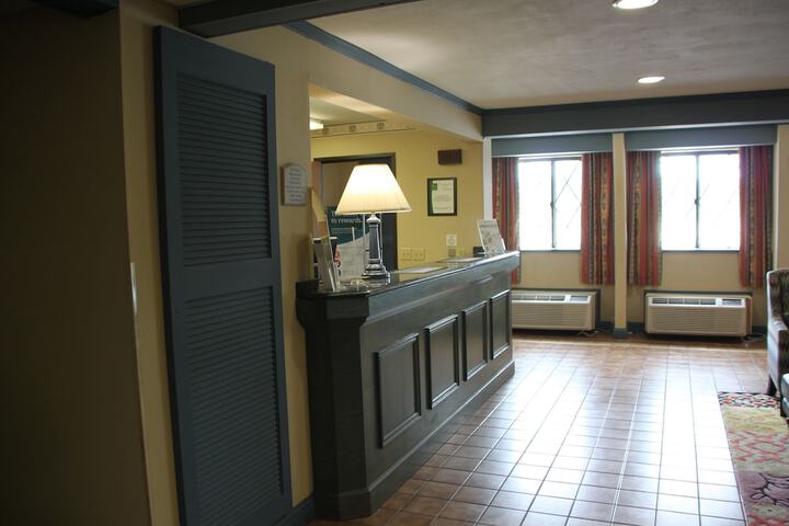 Hotel Interior 4 of 13