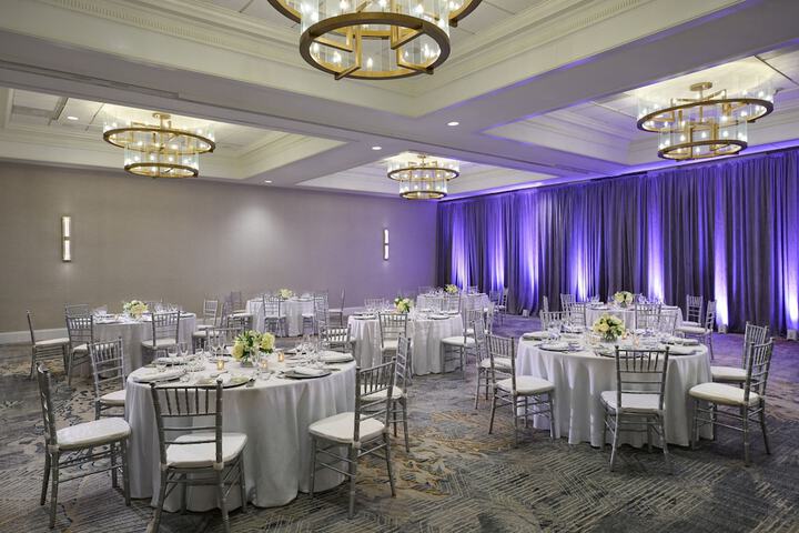 Ballroom/Hall 76 of 83