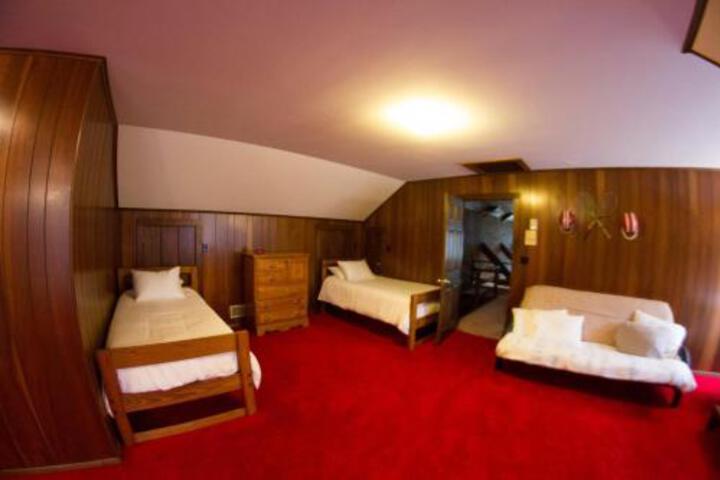 Knapps Creek Trout Lodge