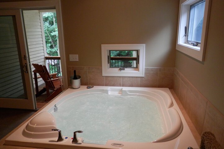 Hot Tub 47 of 53