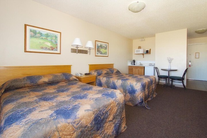 Room 16 of 37