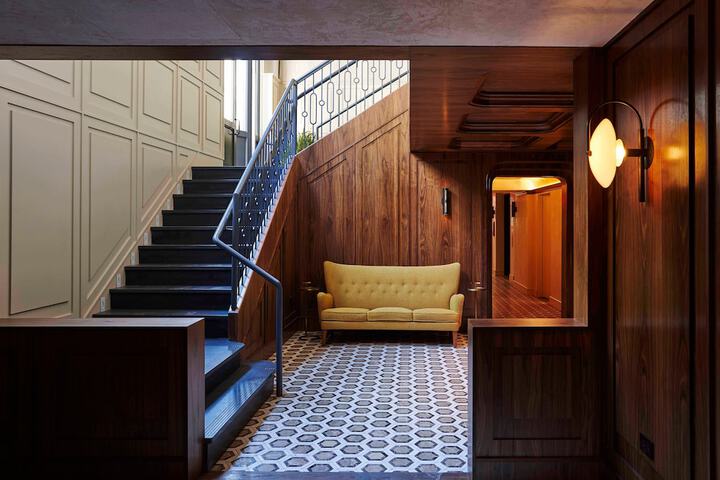 Hotel Interior 11 of 38