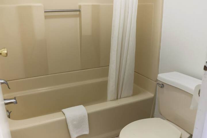 Room 15 of 17