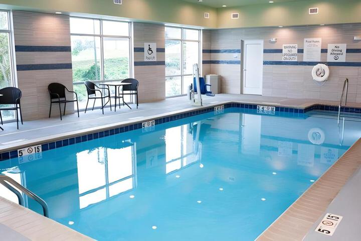 Holiday Inn Express & Suites Birmingham North - Fultondale by IHG