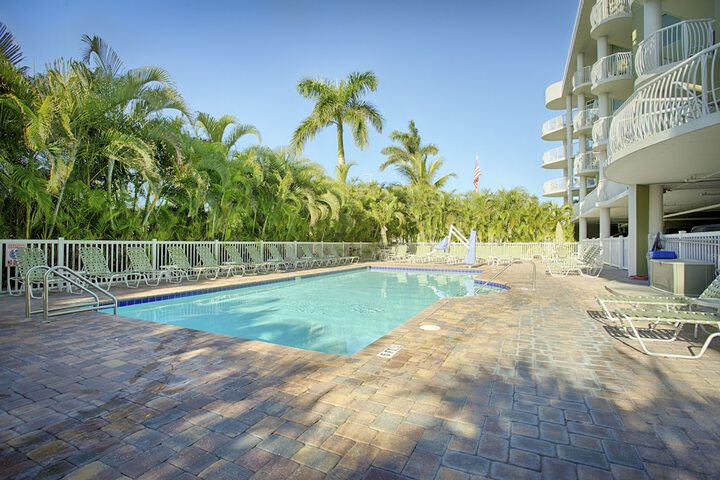 Crystal Palms Beach Resort