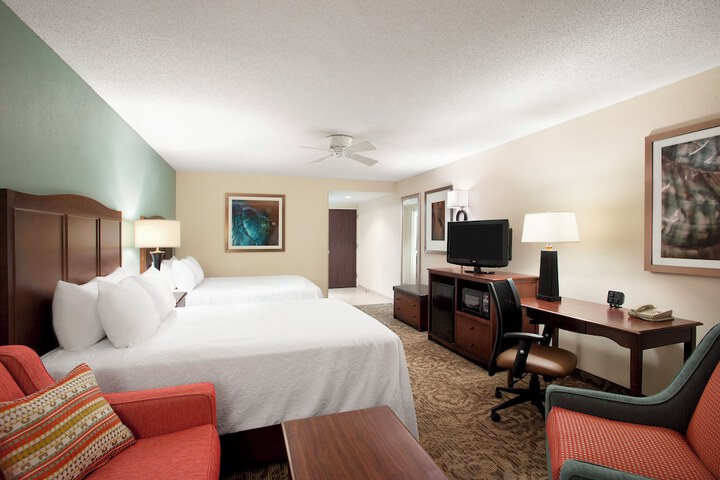 Hampton Inn & Suites Outer Banks / Corolla