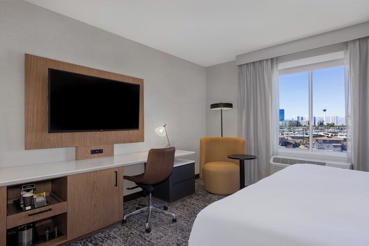 Room 15 of 36