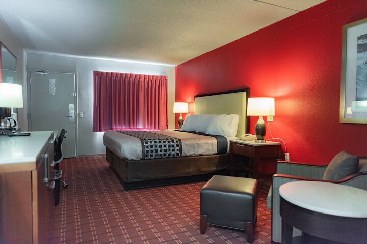 Room 35 of 52