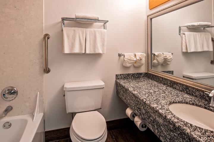 Room 15 of 21