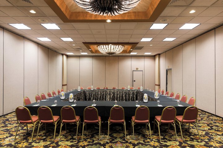 Holiday Inn Sacramento Downtown-Arena by IHG