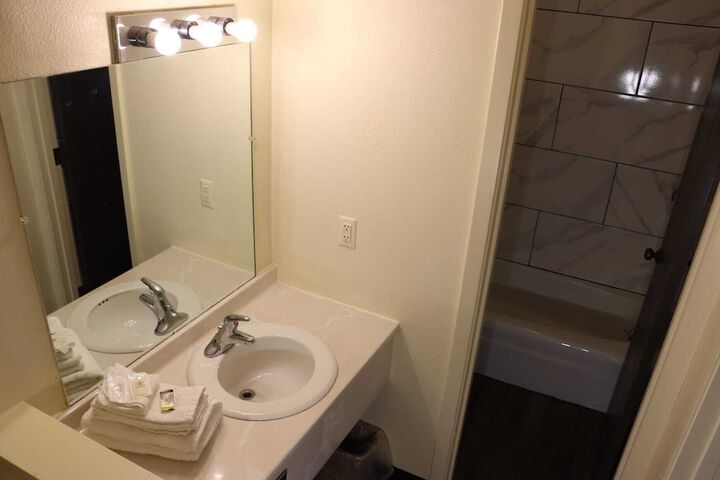 Budget Inn - Troy