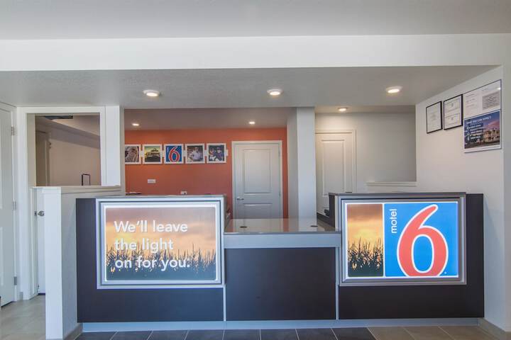 Hotel Interior 6 of 31