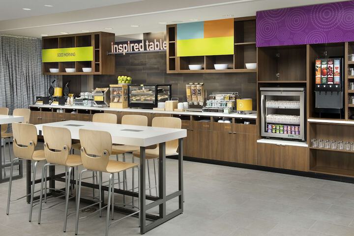 Breakfast/Coffee Service 27 of 33