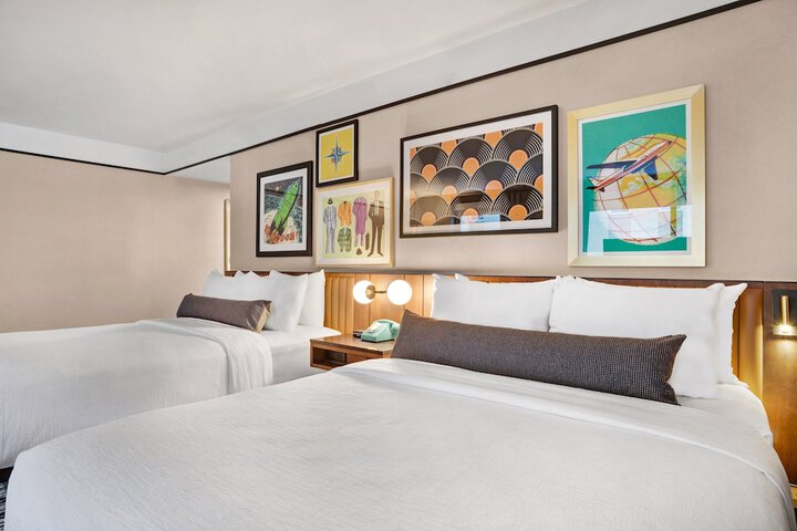 Room 43 of 138