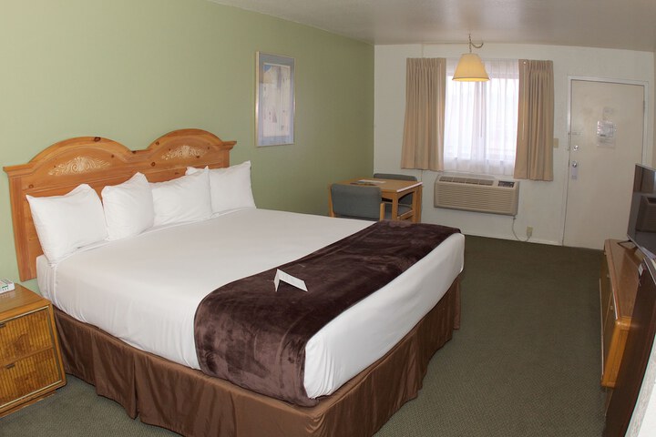 Room 35 of 89