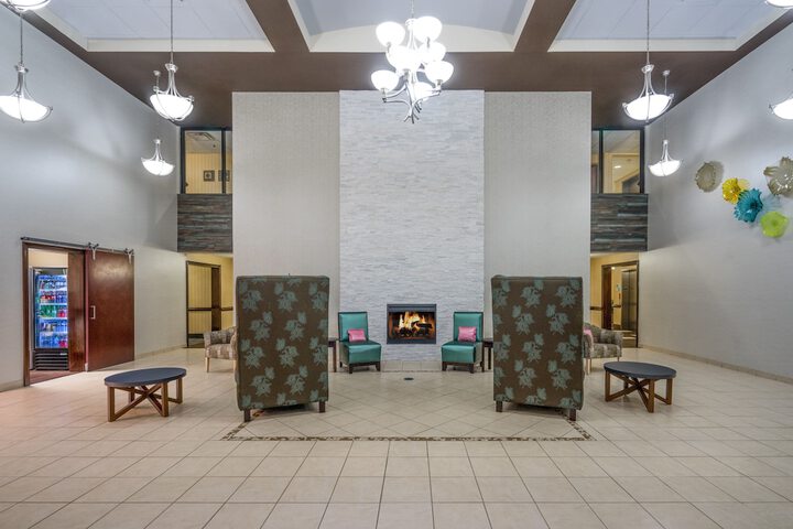 Hotel 6 of 43