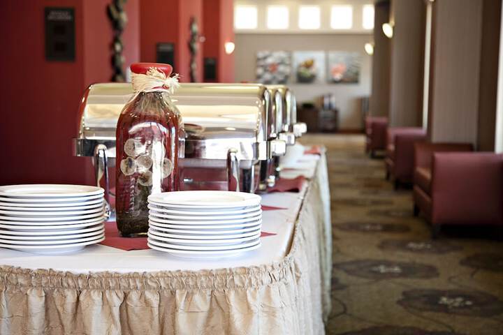 Dining 60 of 85