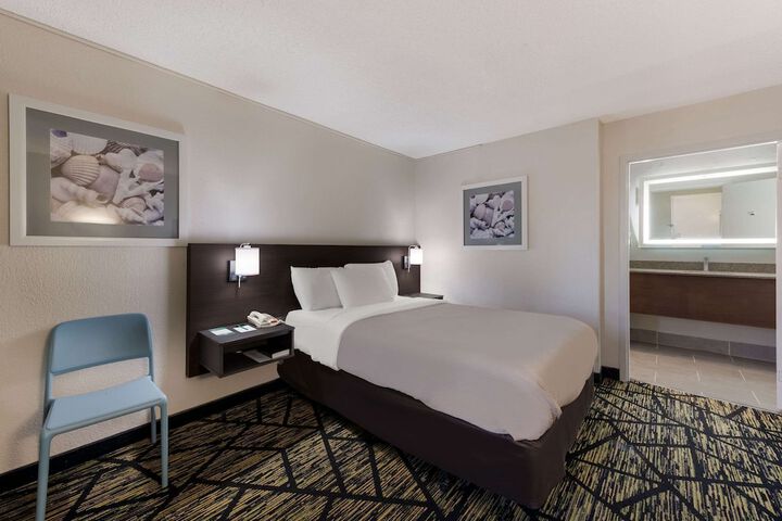Room 20 of 30