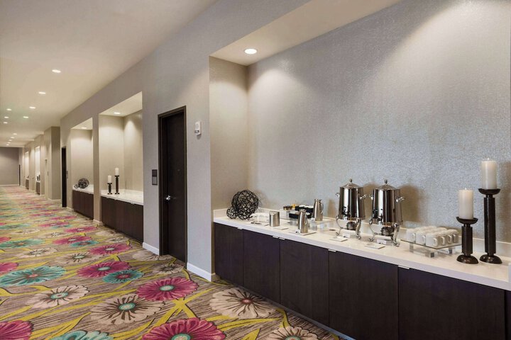 Hotel Interior 32 of 124