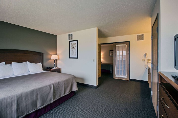 Room 22 of 28
