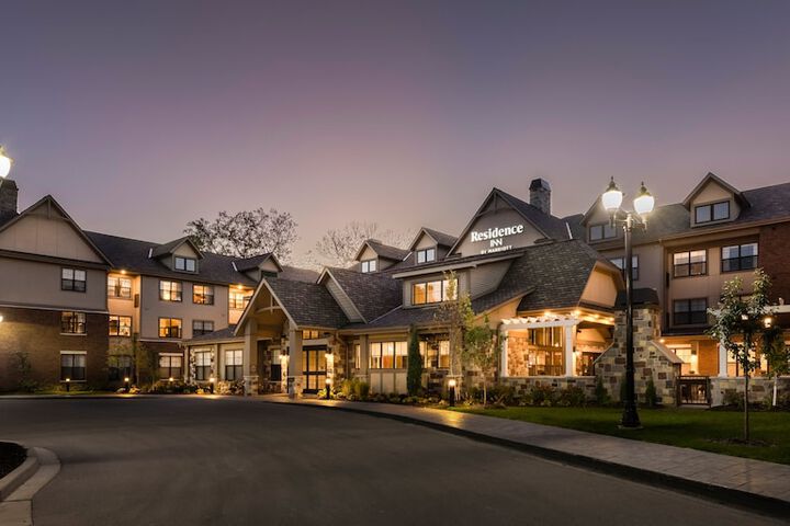 Residence Inn by Marriott Milwaukee Brookfield