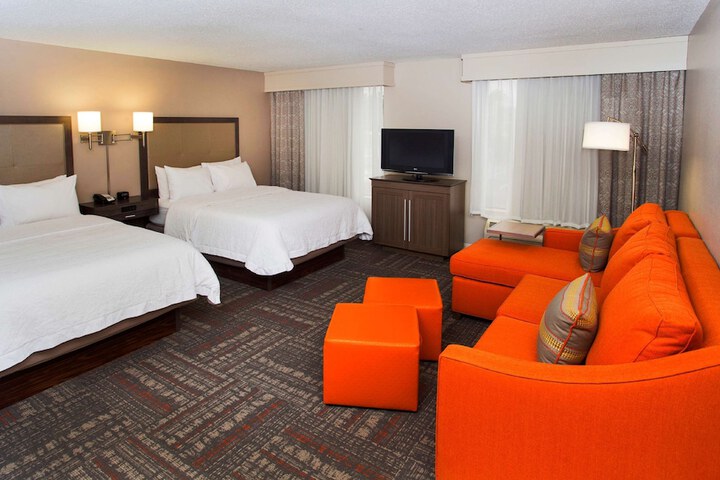 Hampton Inn & Suites Valdosta / Conference Center