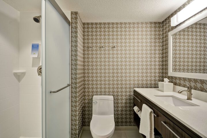 Home2 Suites by Hilton Portland Airport
