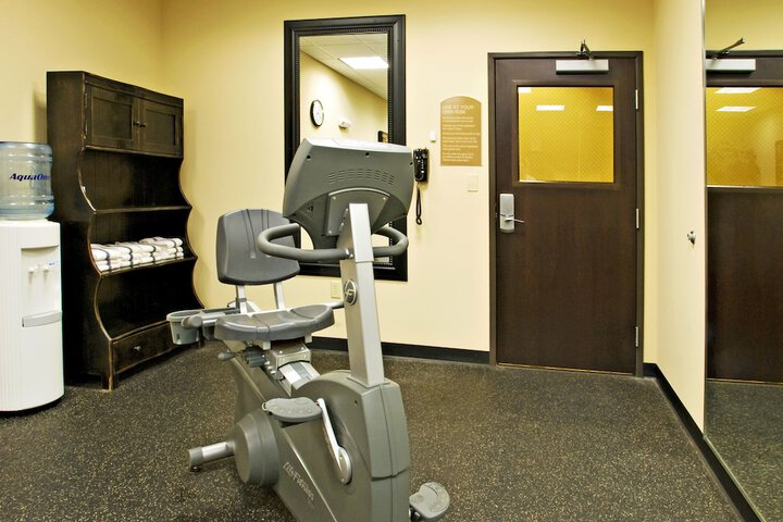 Holiday Inn Express & Suites Wichita Falls by IHG