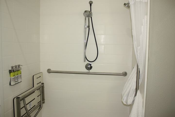 Holiday Inn Express Hotel & Suites Shamrock North by IHG