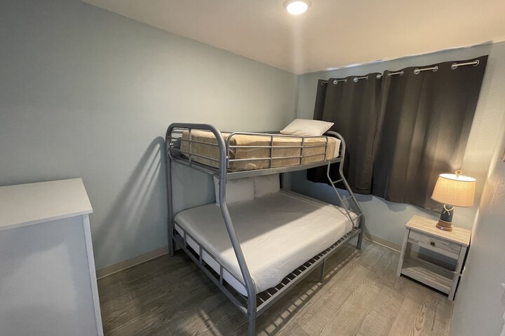Room 111 of 179