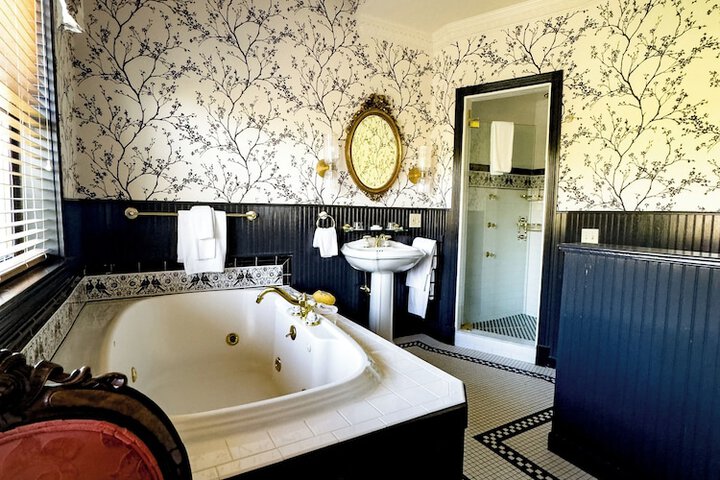 The Chanler at Cliff Walk