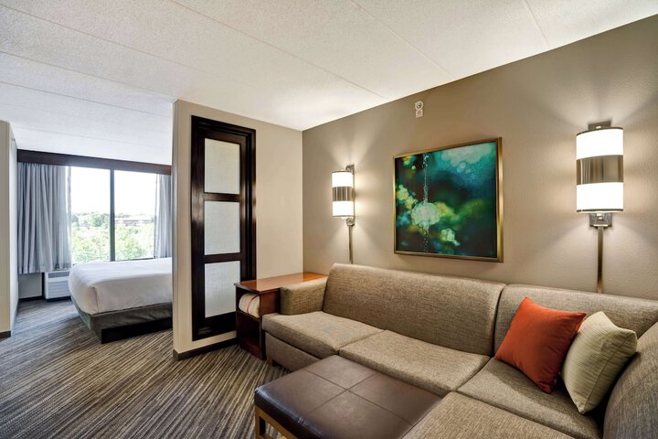 Room 12 of 39
