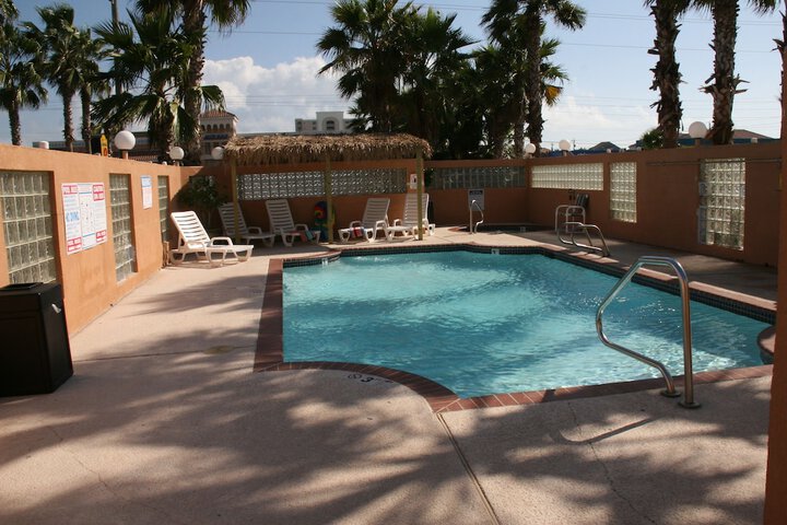 Pool 2 of 26