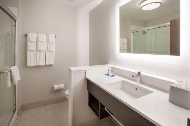 Holiday Inn Express & Suites Birmingham North - Fultondale by IHG
